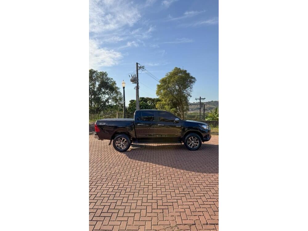 Toyota Hilux CD