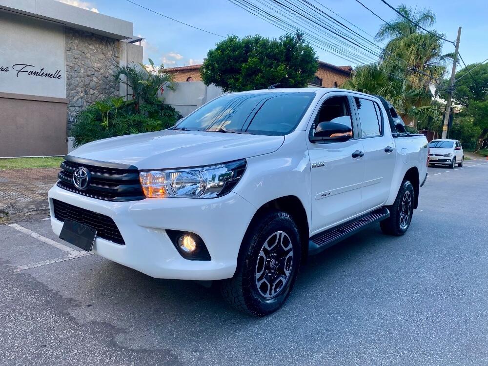 Toyota Hilux 2.8 16v SR 4X4 TURBO DIESEL 2020