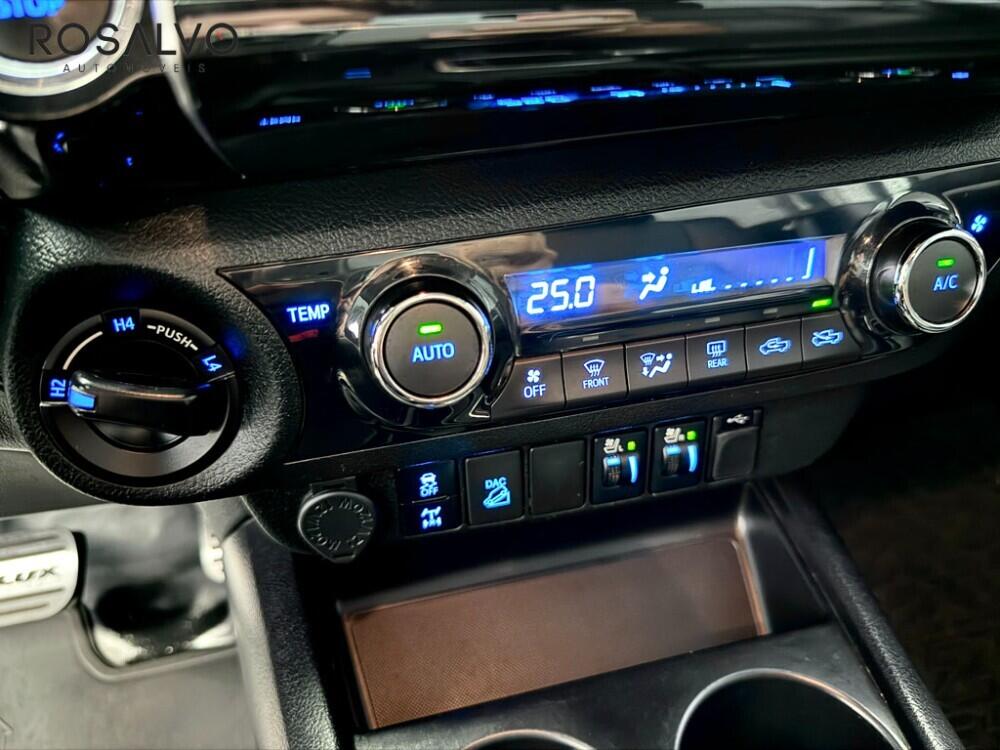 Toyota Hilux CD