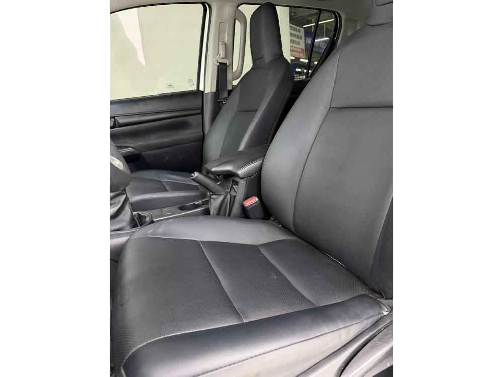 Toyota Hilux CD