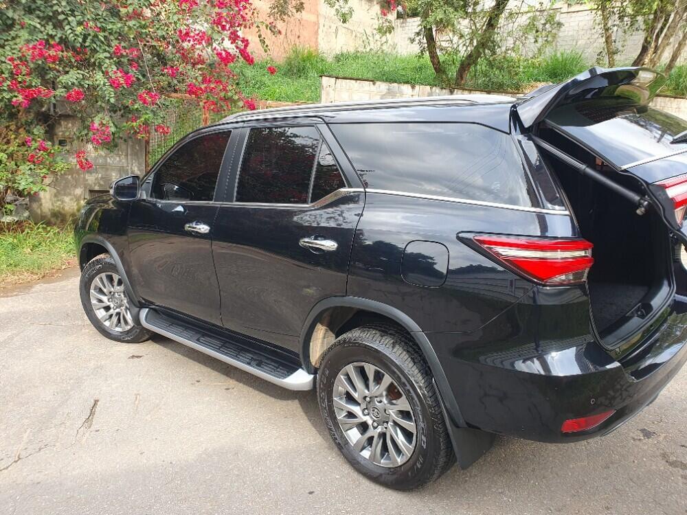 Toyota Hilux SW4