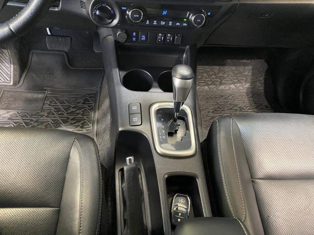 Toyota Hilux CD