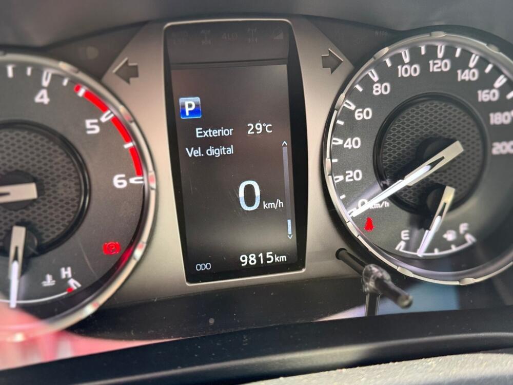 Toyota Hilux CD