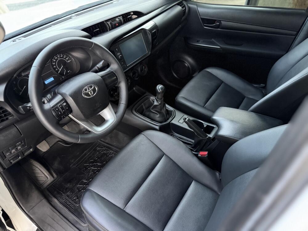 Toyota Hilux CD