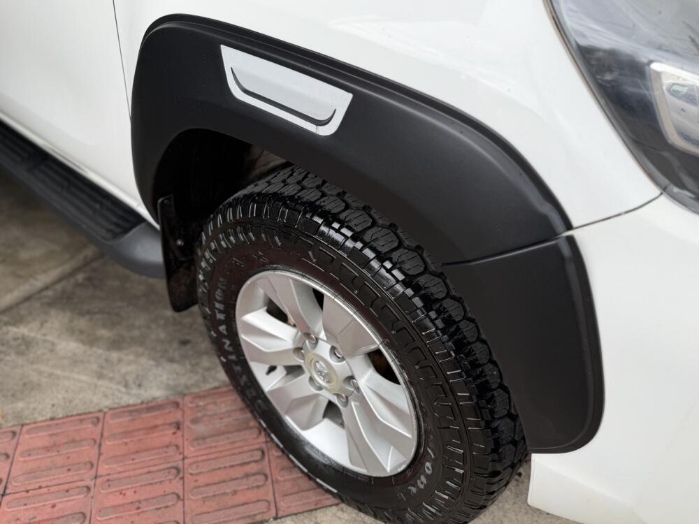 Toyota Hilux CD