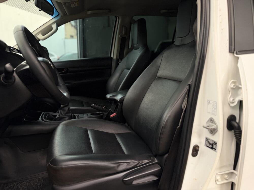 Toyota Hilux CD