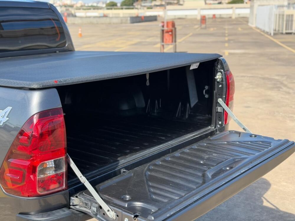 Toyota Hilux CD