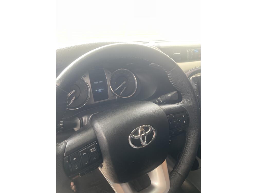 Toyota Hilux CD