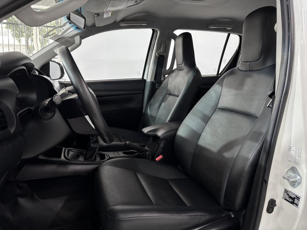 Toyota Hilux CD