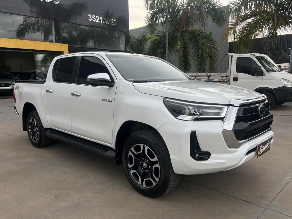 Toyota Hilux CD