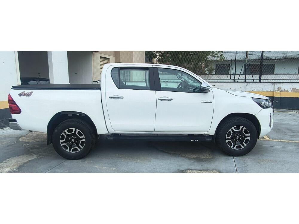 Toyota Hilux CD