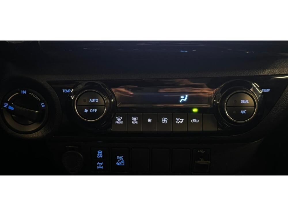 Toyota Hilux CD