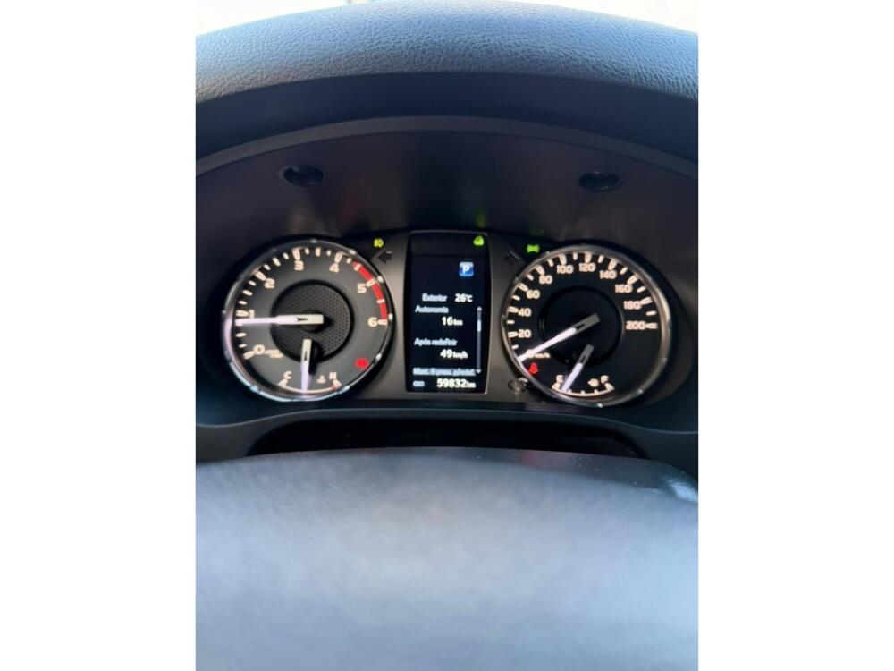 Toyota Hilux CD