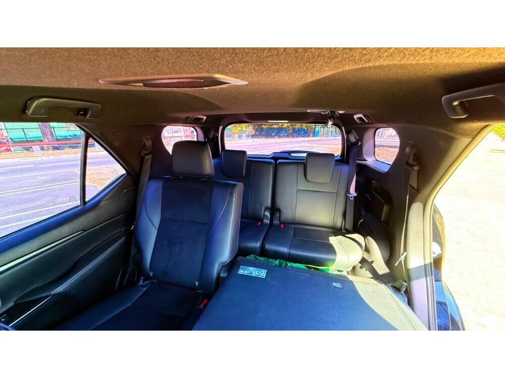 Toyota Hilux SW4