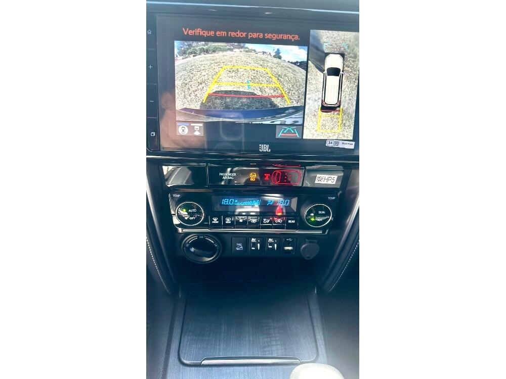 Toyota Hilux CD