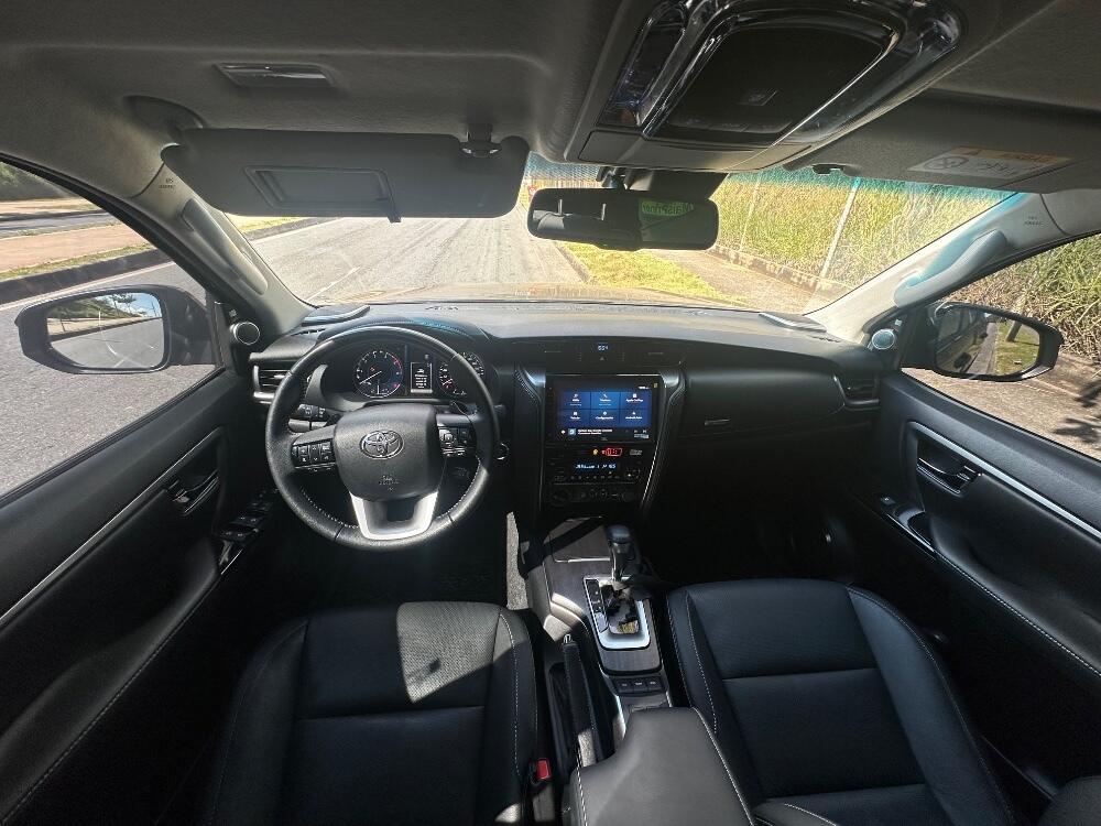 Toyota Hilux CD