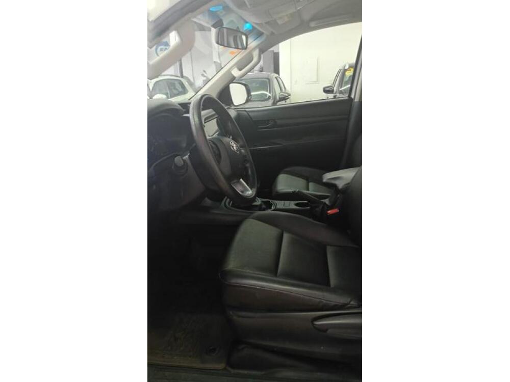 Toyota Hilux CD