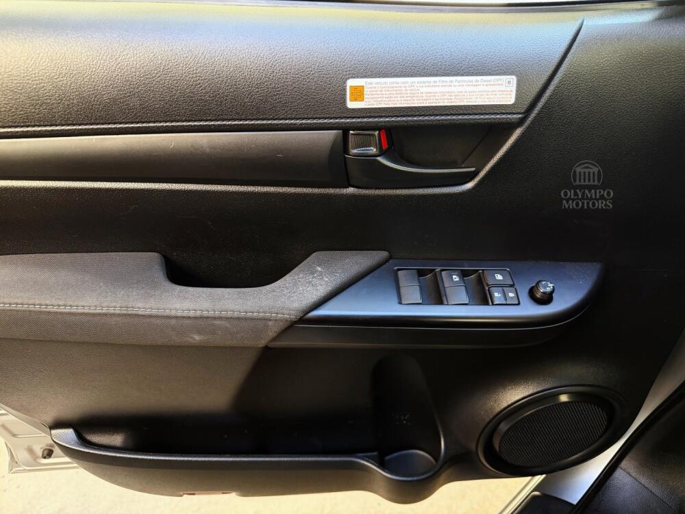 Toyota Hilux CD