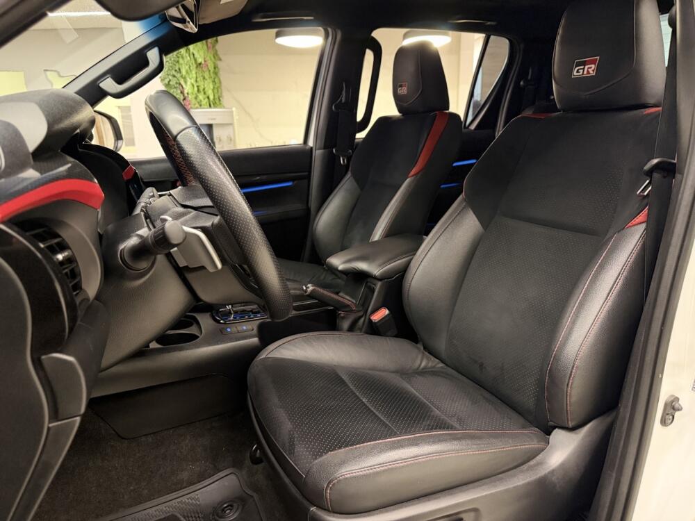 Toyota Hilux CD