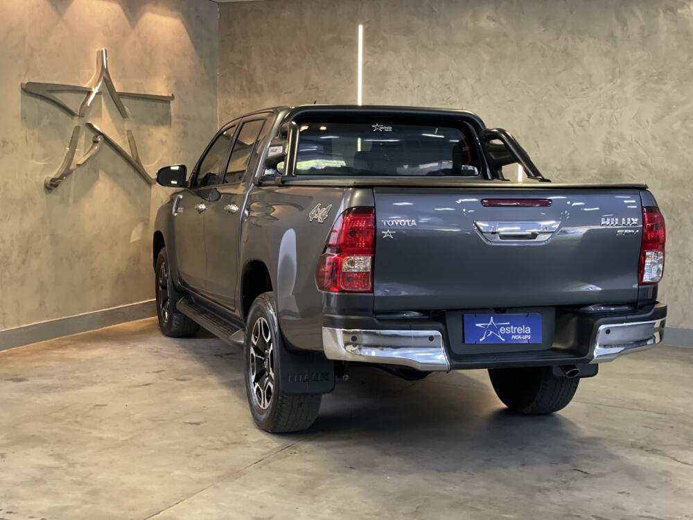 Toyota Hilux CD