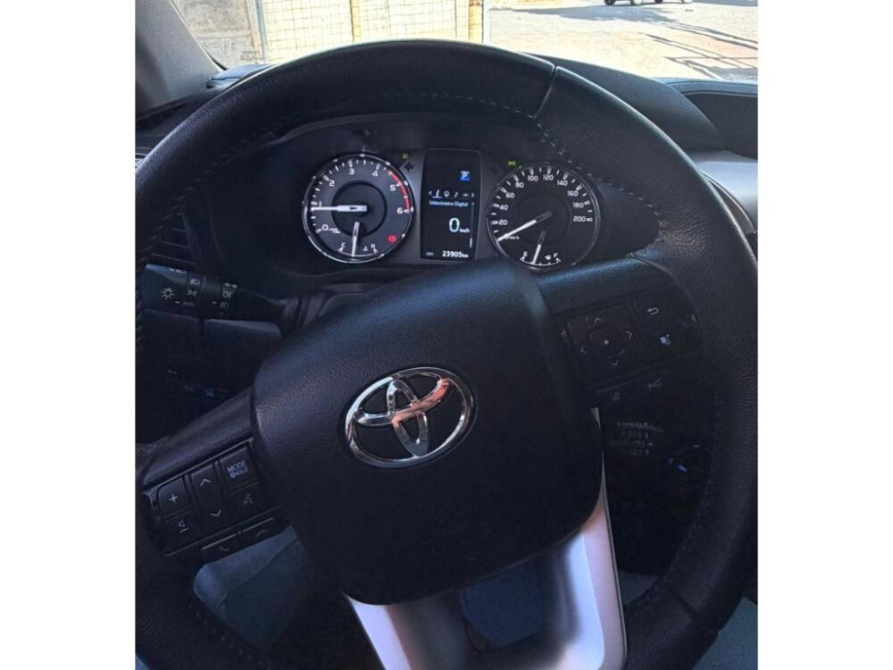 Toyota Hilux CD