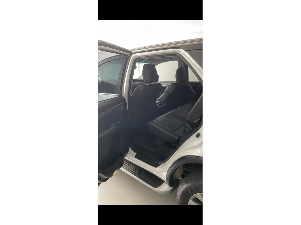 Toyota Hilux CD