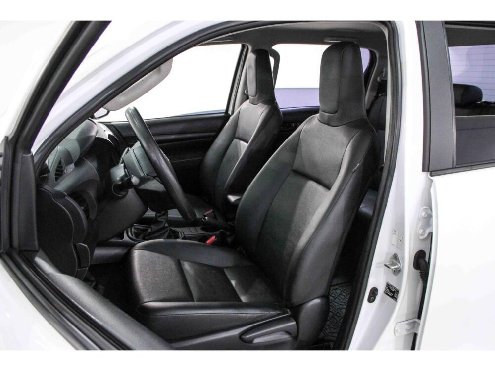 Toyota Hilux CD