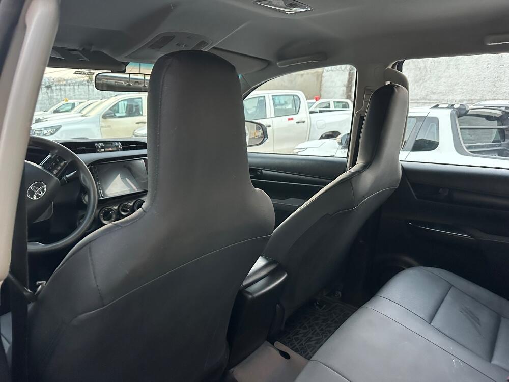 Toyota Hilux CD