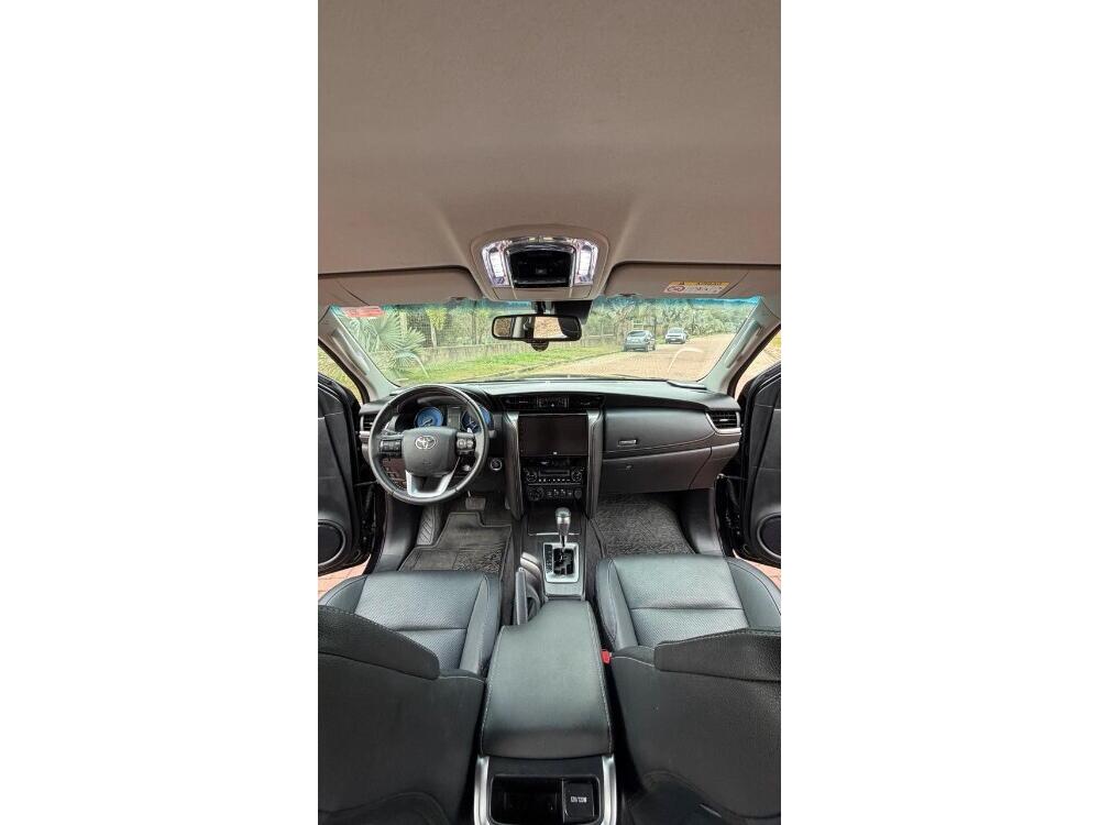 Toyota Hilux CD