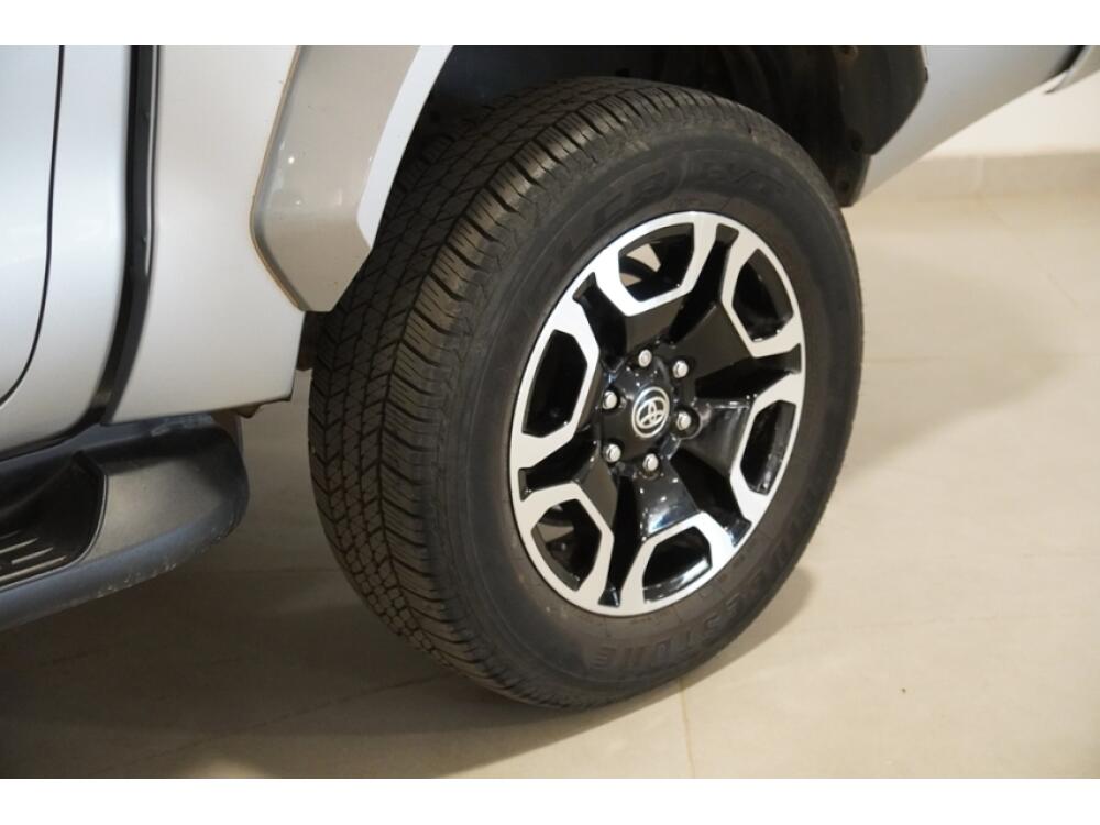 Toyota Hilux CD