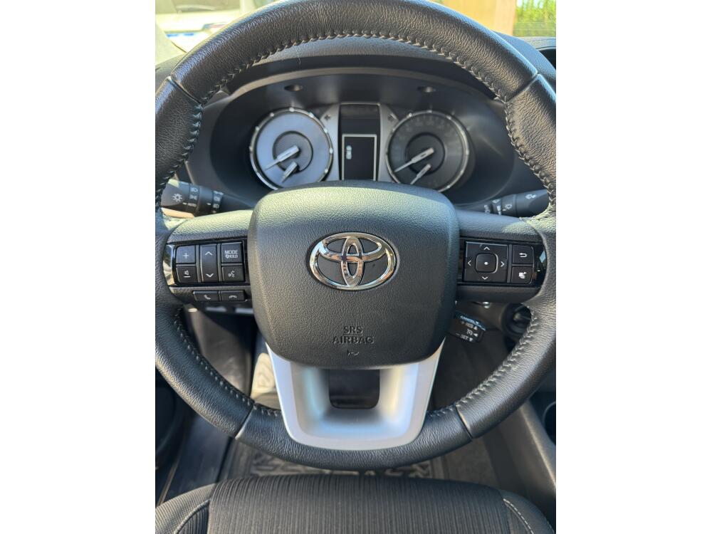 Toyota Hilux CD