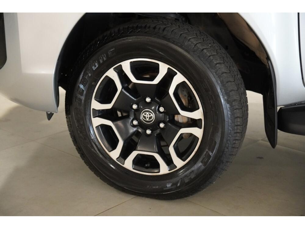 Toyota Hilux CD