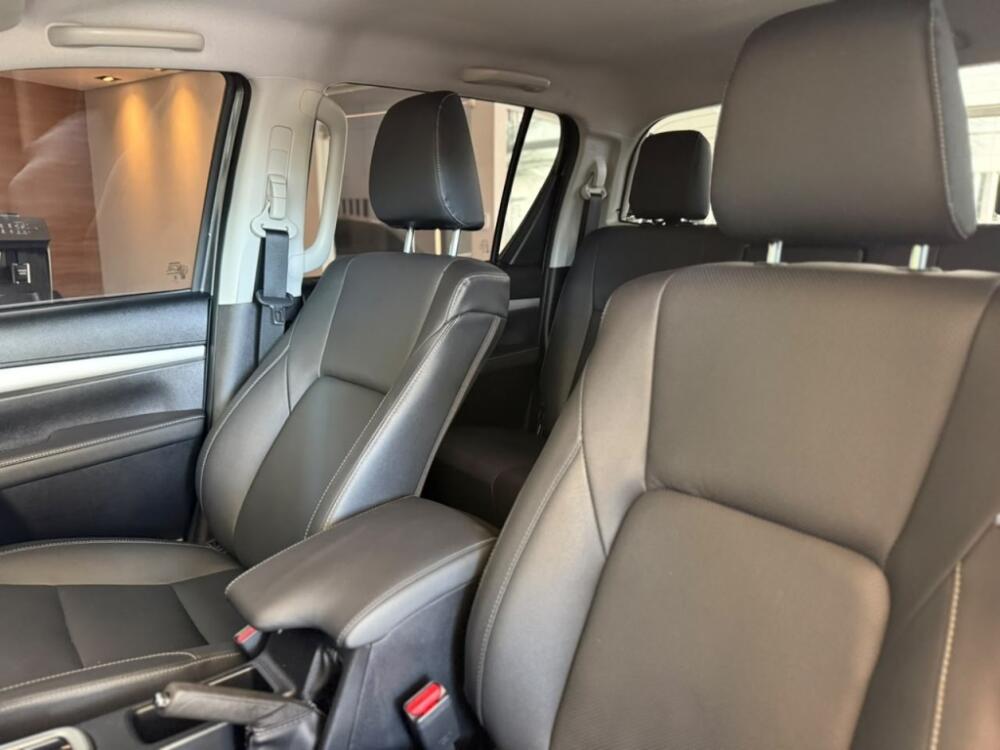 Toyota Hilux CD