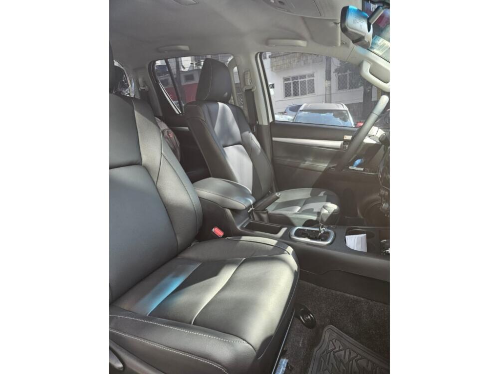 Toyota Hilux CD