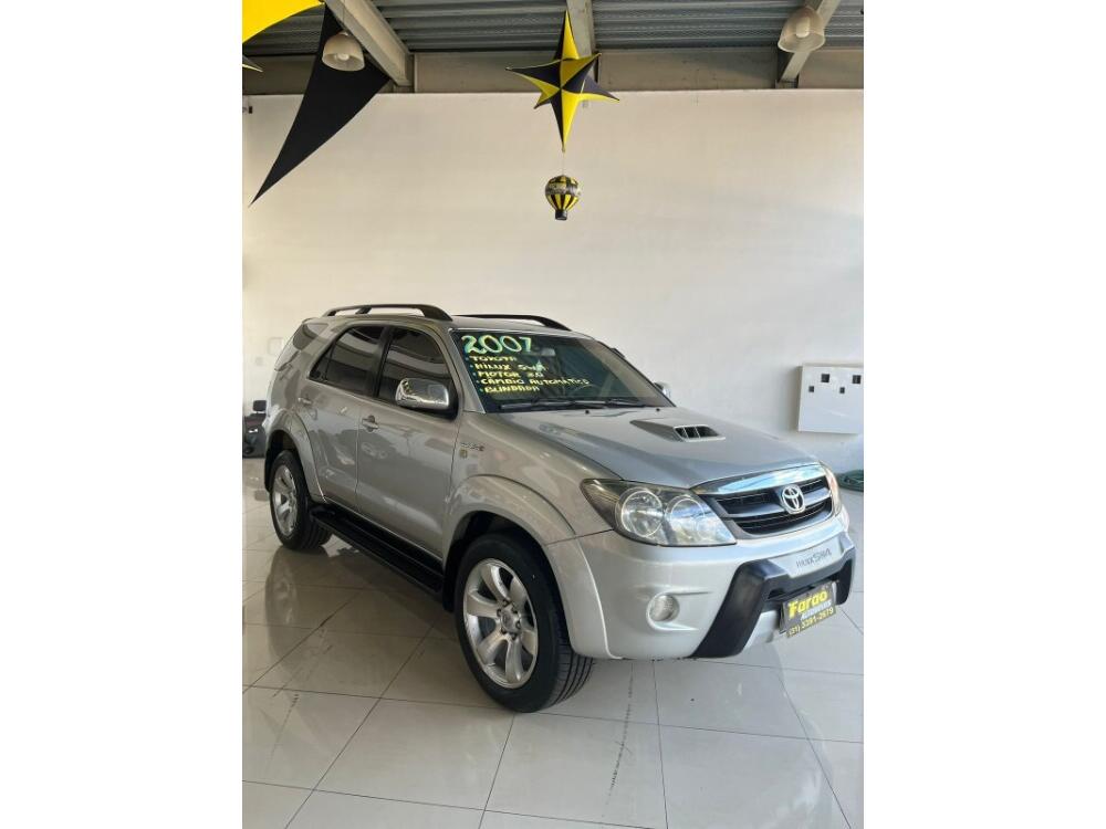 Toyota Hilux SW4