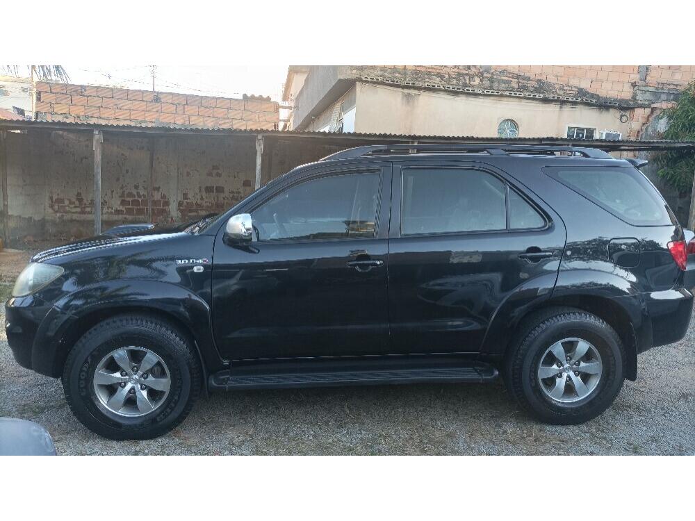 Toyota Hilux SW4