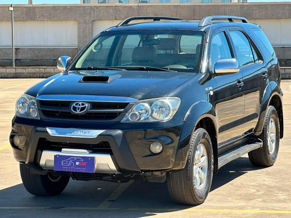 Toyota Hilux Sw4 SRV D4-D 4X4 3.0 TDI DIES. AUT 2008