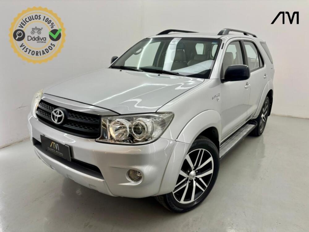Toyota Hilux SW4
