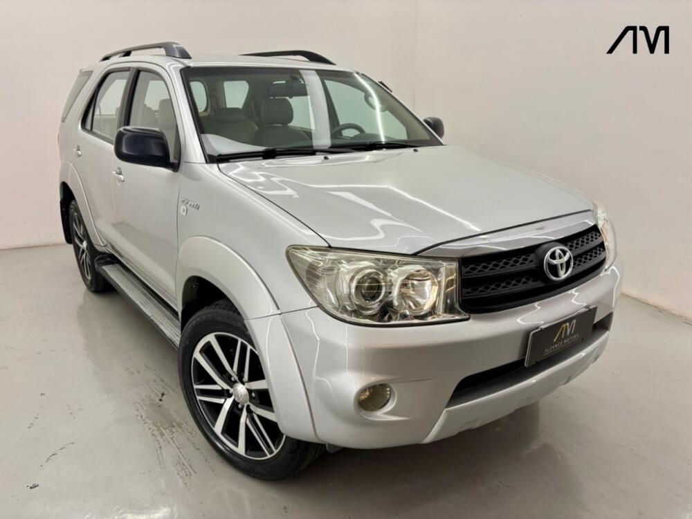 Toyota Hilux SW4
