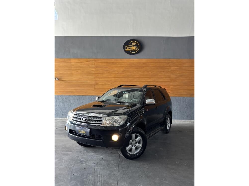 Toyota Hilux SW4