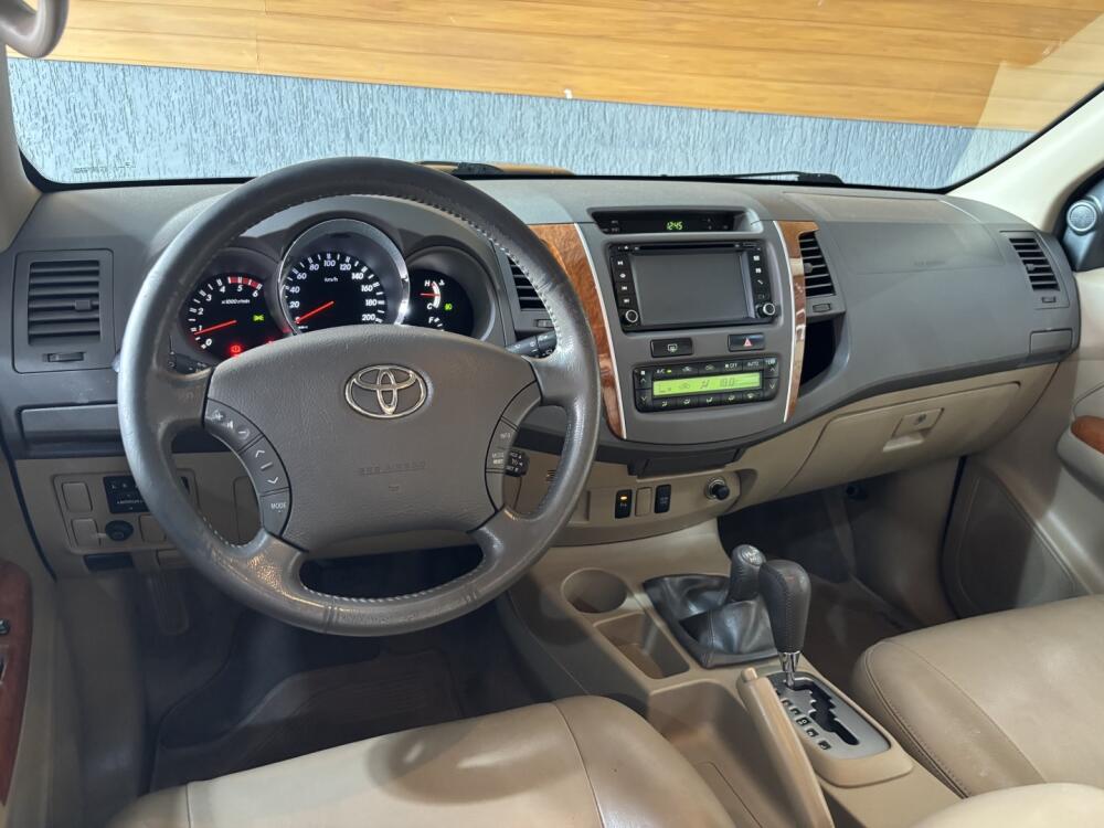 Toyota Hilux SW4