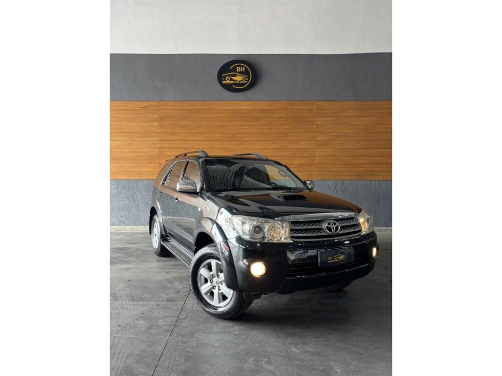Toyota Hilux SW4