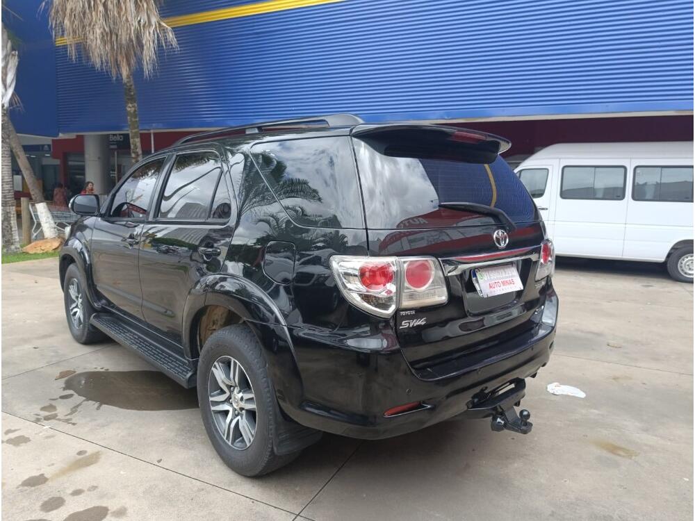 Toyota Hilux SW4