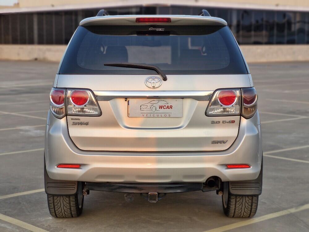 Toyota Hilux SW4