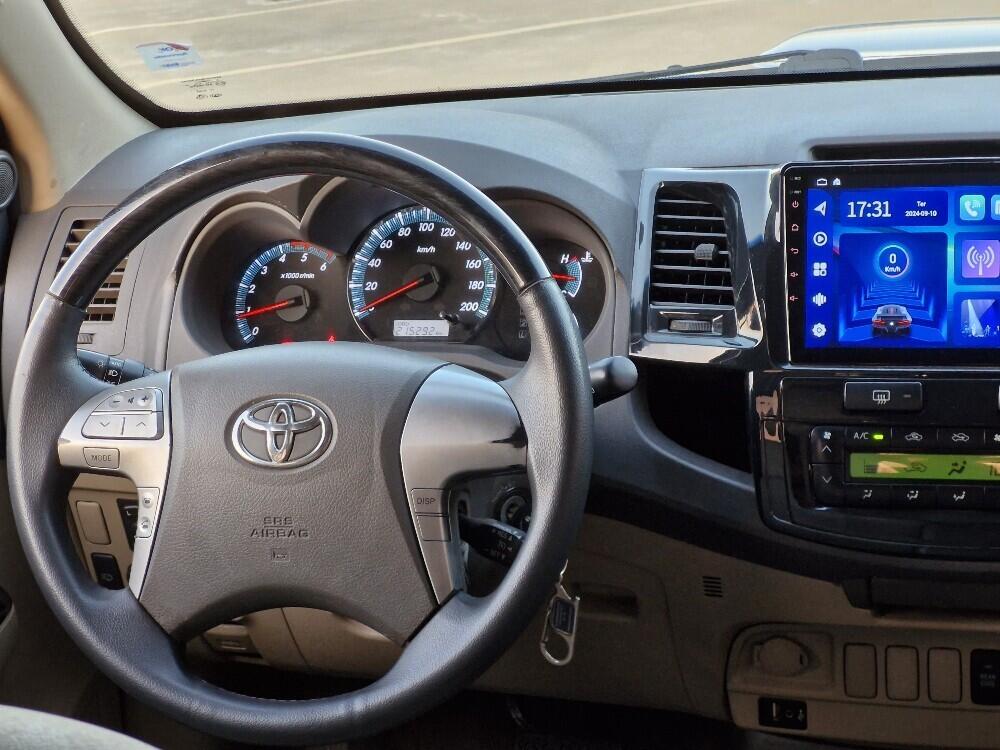 Toyota Hilux SW4