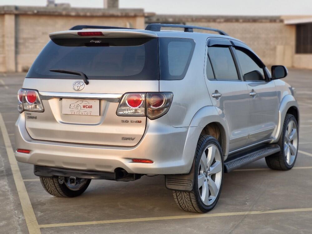 Toyota Hilux SW4