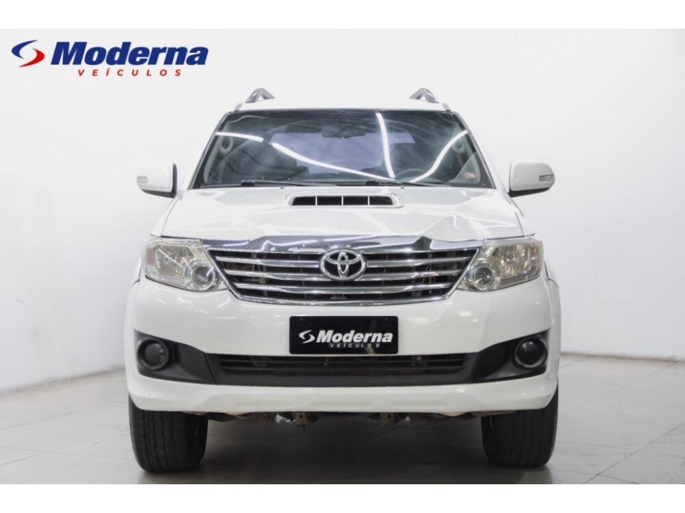 Toyota Hilux SW4