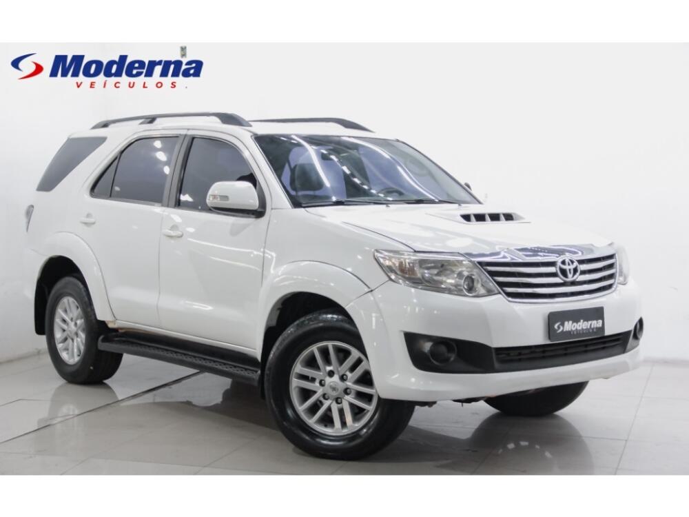 Toyota Hilux SW4
