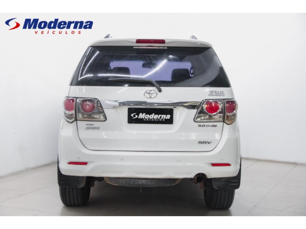 Toyota Hilux SW4