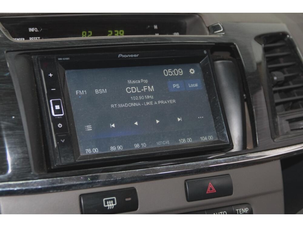 Toyota Hilux SW4